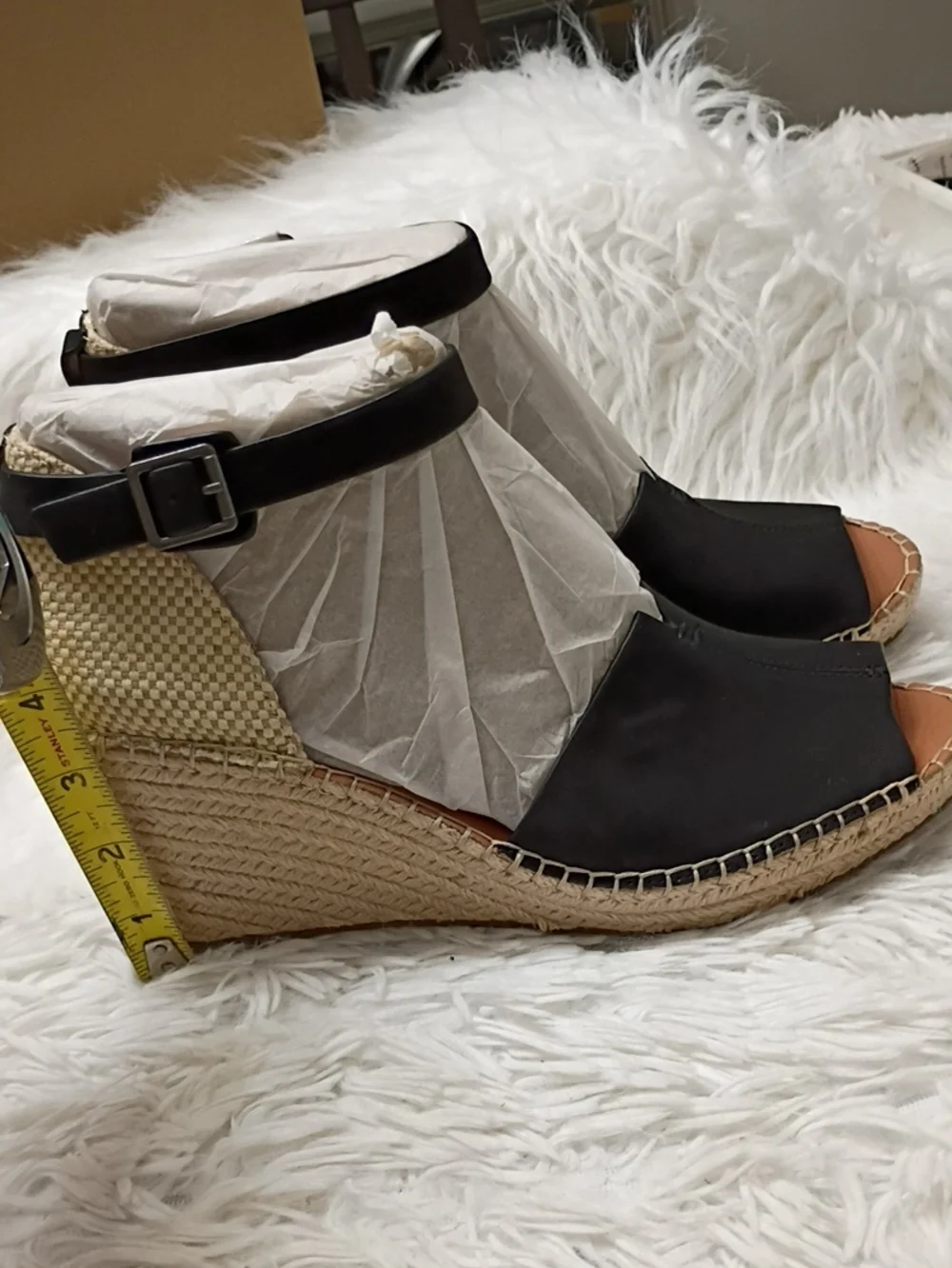 Kenneth Cole Gentle Souls Charli Black Espadrille Wedge Sandals Ankle Buckle 9.5
